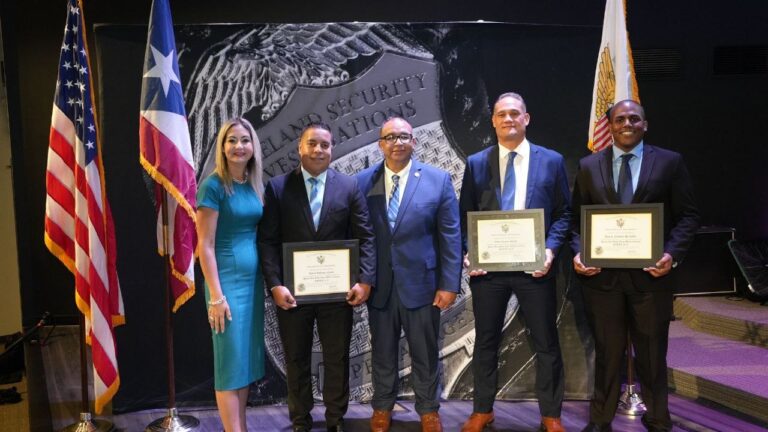 Policías de San Juan se gradúan de la Escuela de Investigación Criminal de Seguridad Nacional en EU