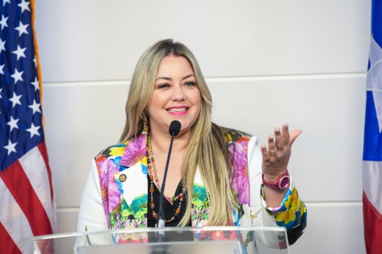 Senadora pide respuestas a gerencia de Emma’s Beauty Academy