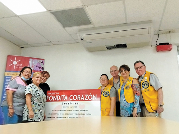 Club de leones de mayagüez Visita la Fondita Corazón